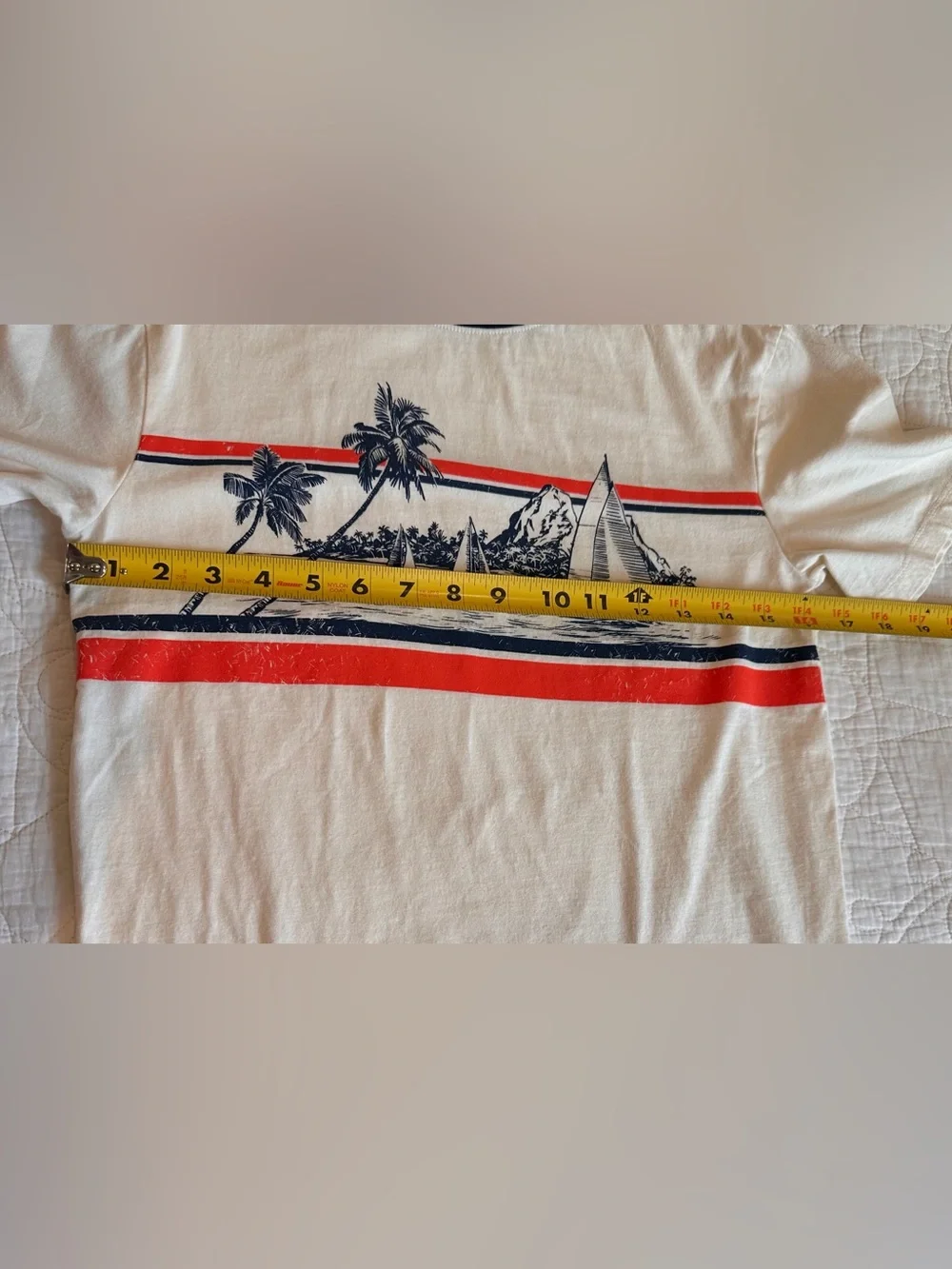 Old Navy Vintage-Inspired Sailboat Tee in Cream with Navy & Red Hawaiian, L Kids